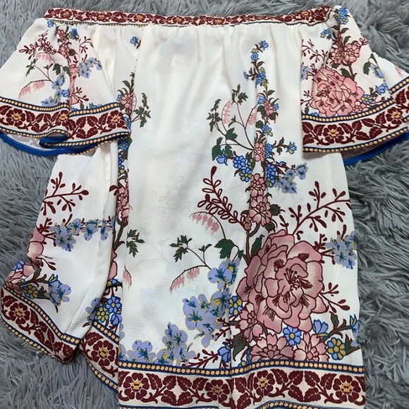 boutique blouse - Picture 3 of 3